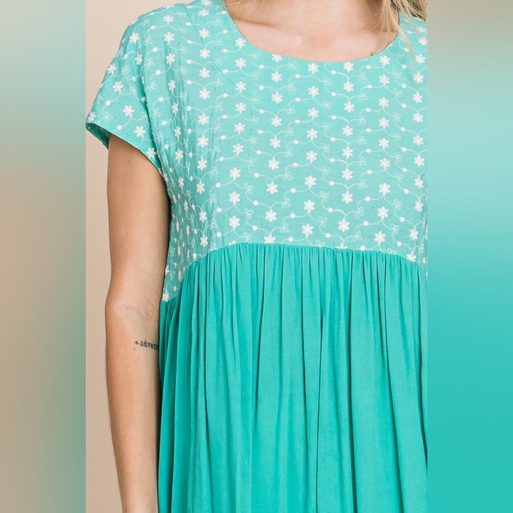 Lime 'N' Chili Full Size Embroidered Short Sleeve Pleated Babydoll Top Plus Size - Picture 11 of 13